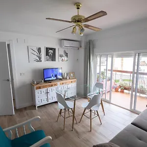 Piso Con Terraza Muy Cercano A La Playa , Almuñécar España